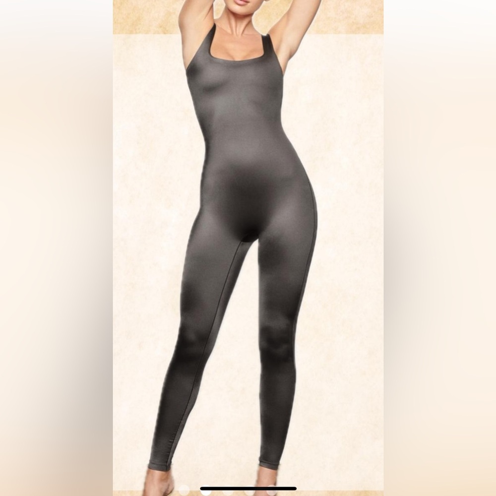 NWT skims shiny full length bodysuit size lg